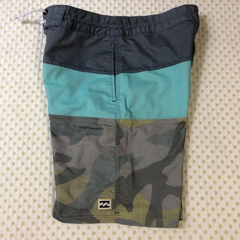 BILLABONG MENS SWIM TRUNKS SIZE 27 CAMO/YELLOW
